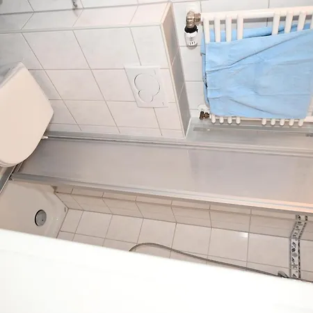 Einzelzimmer-17-ug *